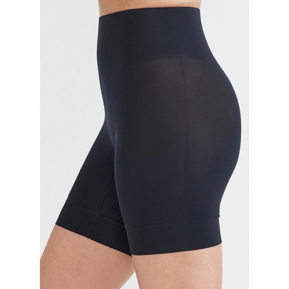 Yummie by Heather Thomson Black High Waist Shaping Shorts M/L NWOT Seamless